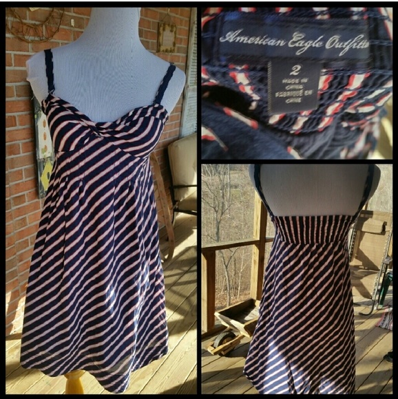 American Eagle Outfitters Dresses & Skirts - Cute as a Button American Eagle Dress!